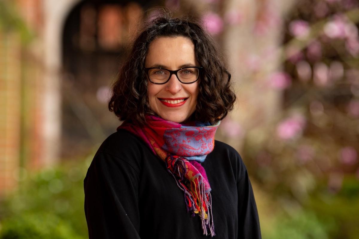 Headshot of Louise Mallinder