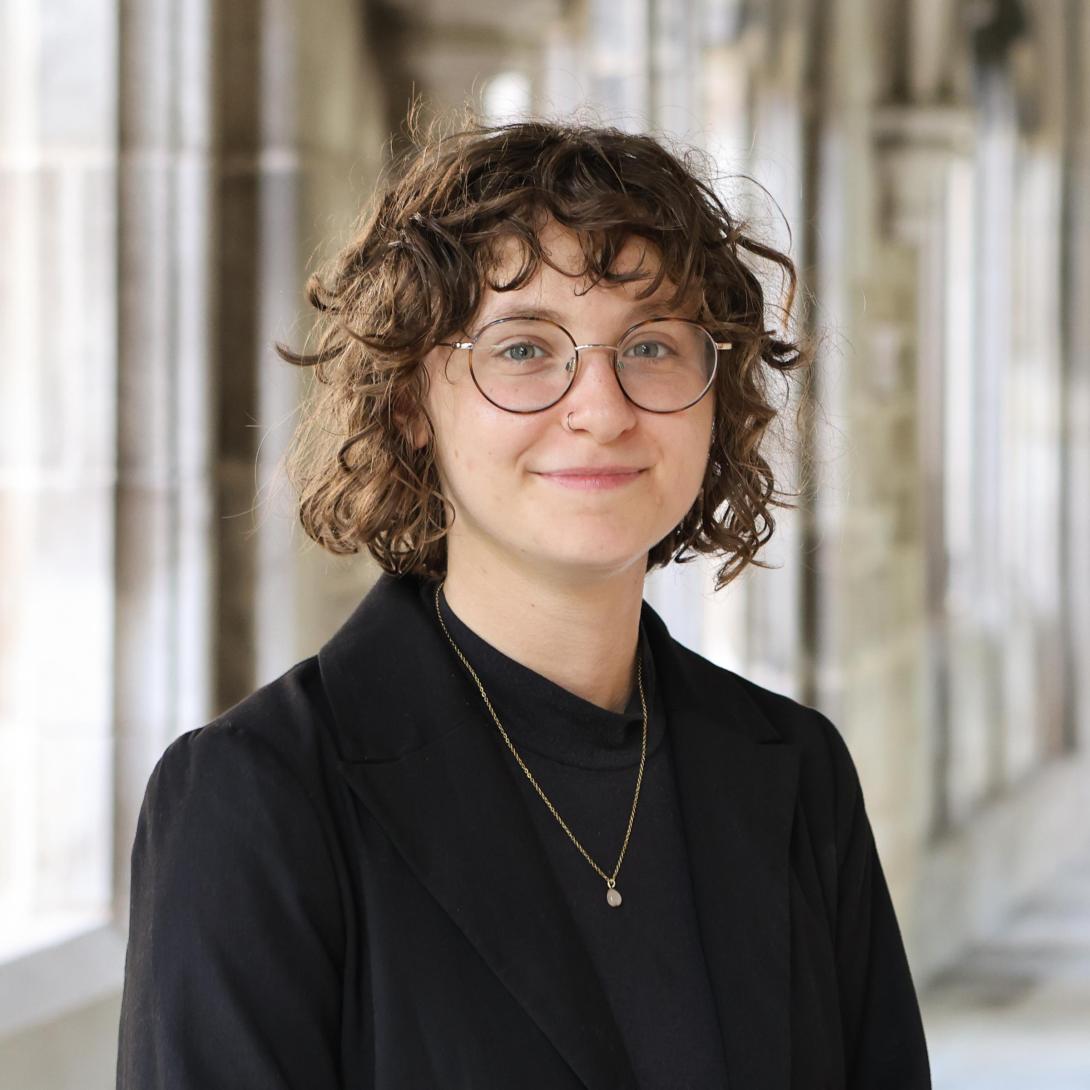 Lauren Hagani Headshot